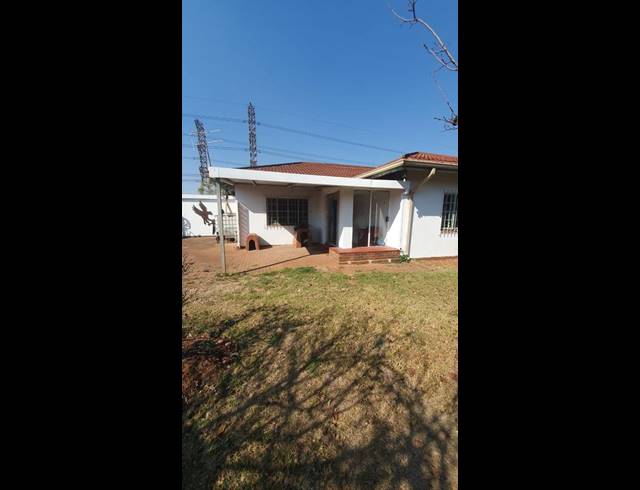 2 BEDROOM HOUSE FOR SALE IN WYCHWOOD